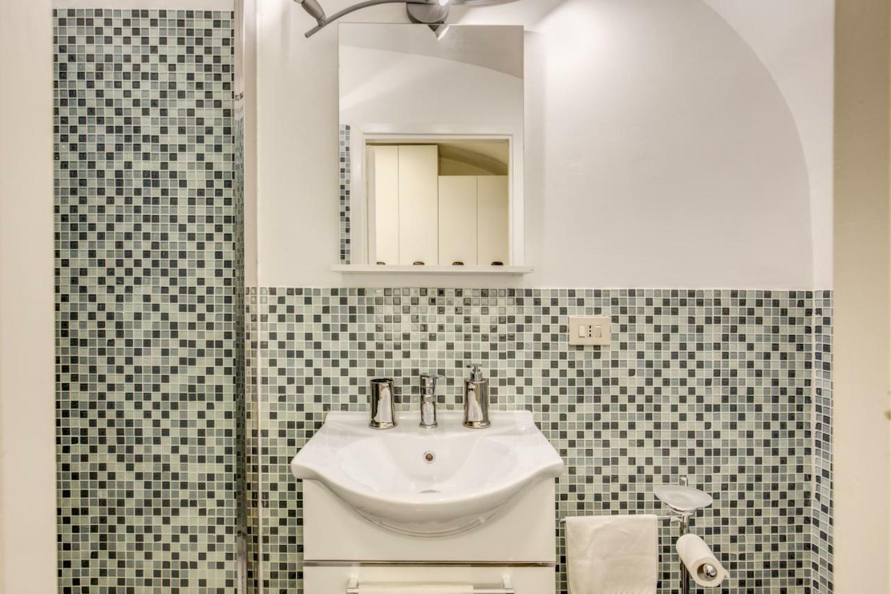 Fori Imperiali Lovely Apartment Рим Экстерьер фото