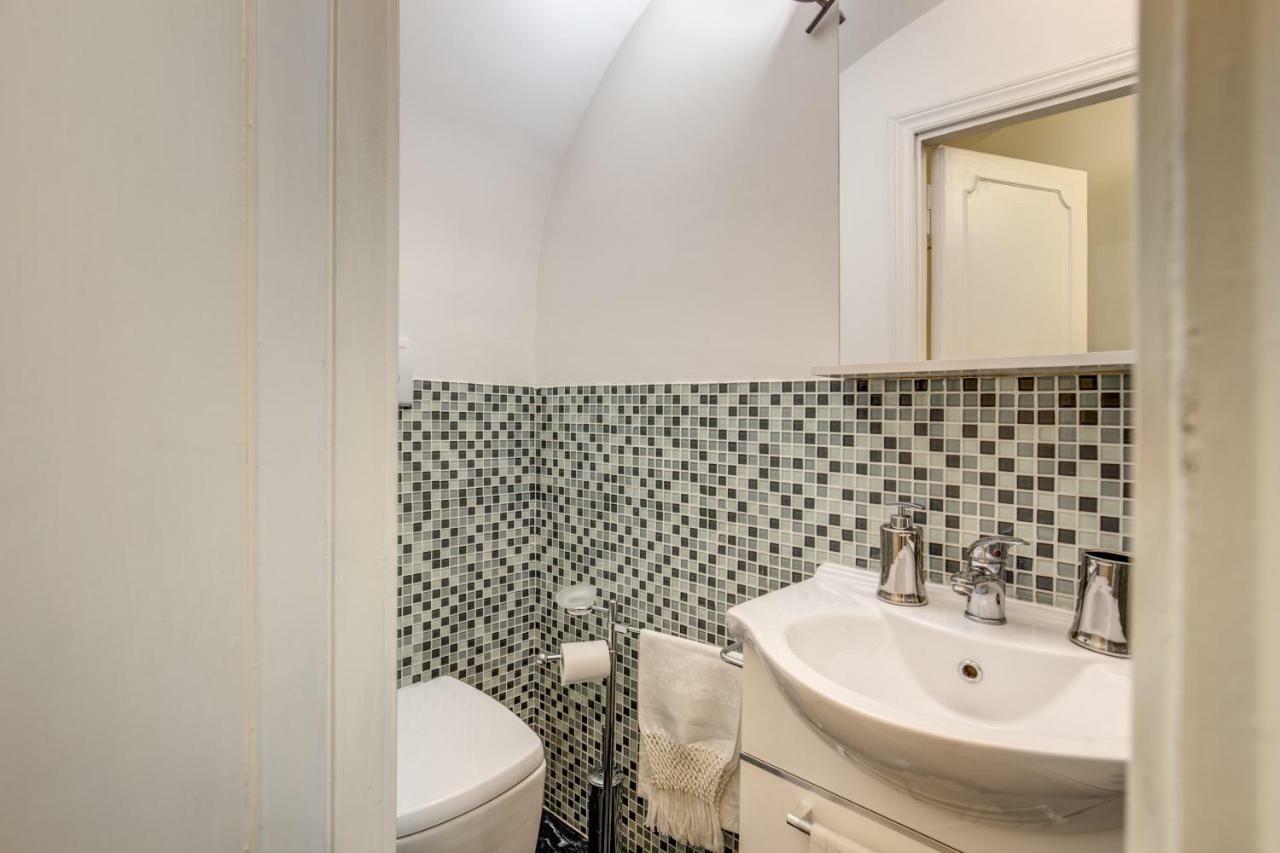 Fori Imperiali Lovely Apartment Рим Экстерьер фото