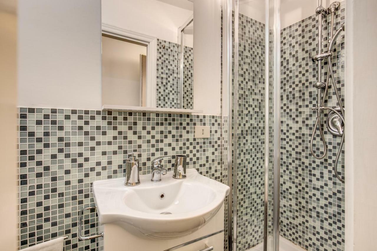 Fori Imperiali Lovely Apartment Рим Экстерьер фото